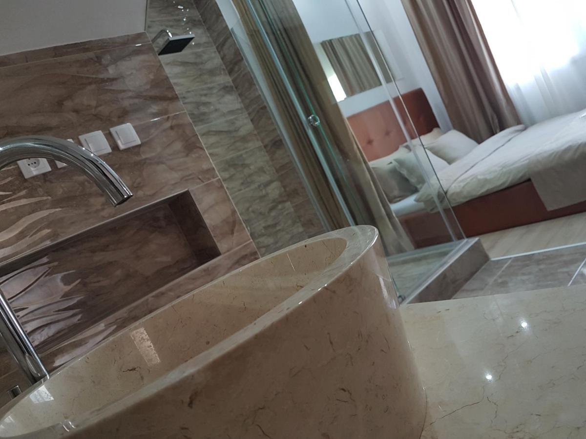 Apartments Vila White House Pančevo Εξωτερικό φωτογραφία