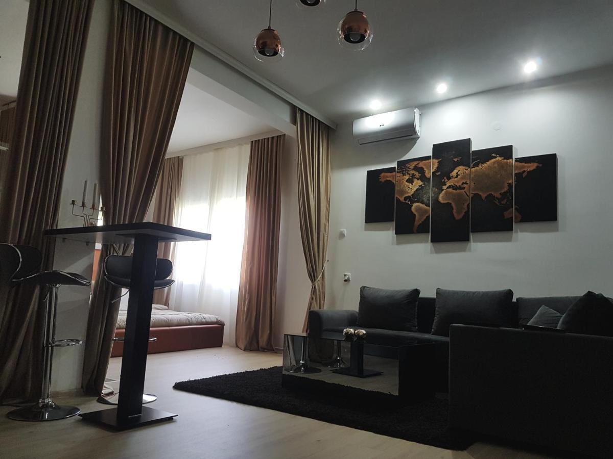 Apartments Vila White House Pančevo Εξωτερικό φωτογραφία