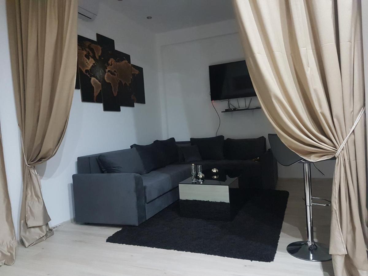 Apartments Vila White House Pančevo Εξωτερικό φωτογραφία