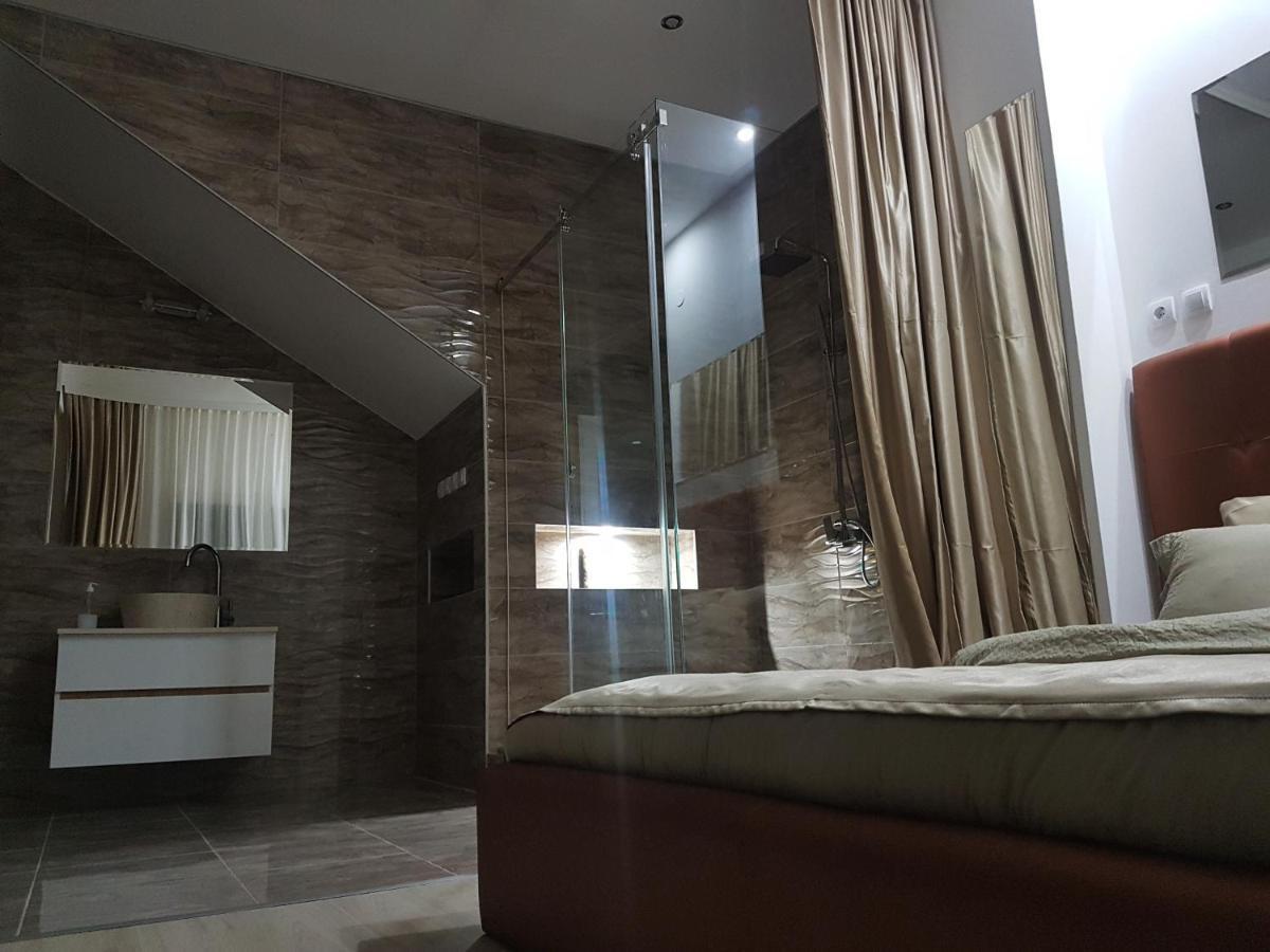 Apartments Vila White House Pančevo Εξωτερικό φωτογραφία