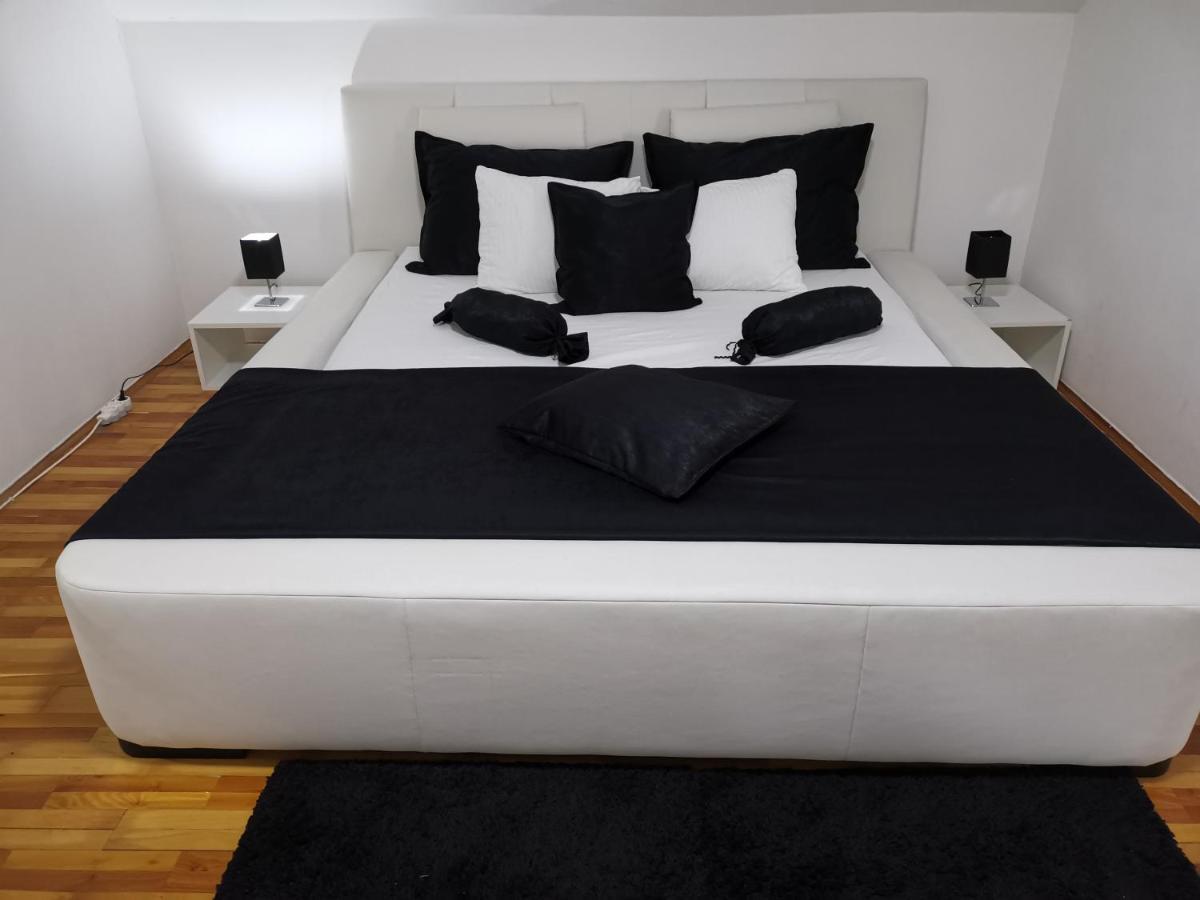 Apartments Vila White House Pančevo Δωμάτιο φωτογραφία